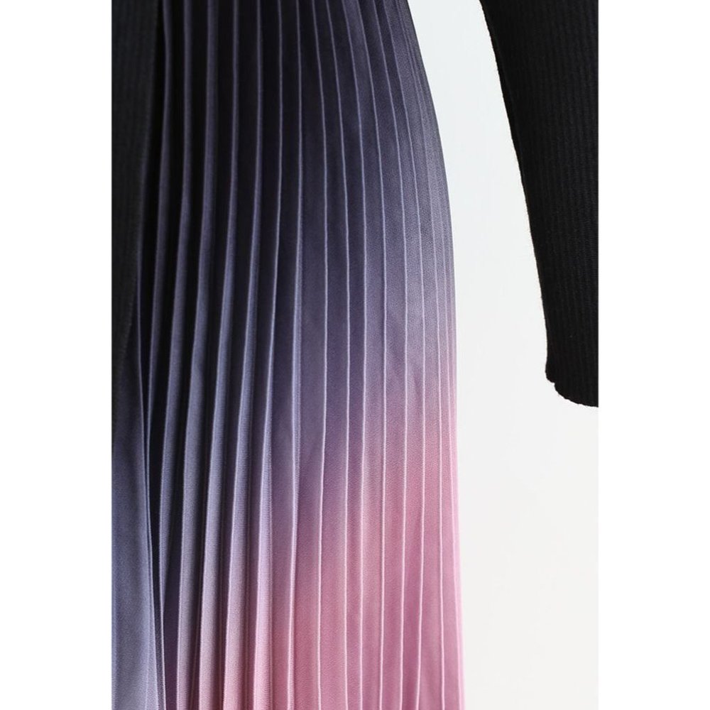 NWT GRADIENT PLEATED SPLICING BELTED KNIT DRESS IN BLACK - Picture 8 of 12
